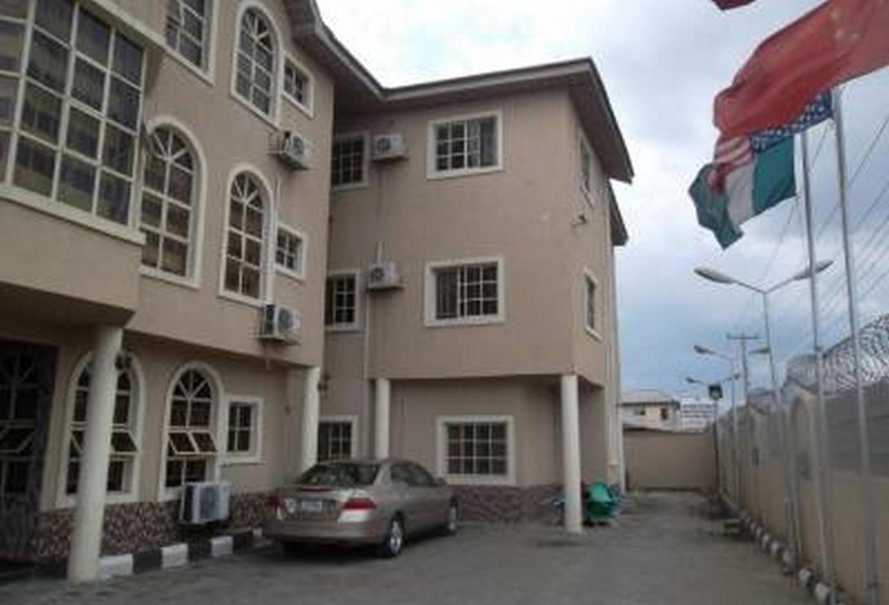 Room In Lodge - Clen-Phil Hotels And Suite Port Harcourt Bagian luar foto